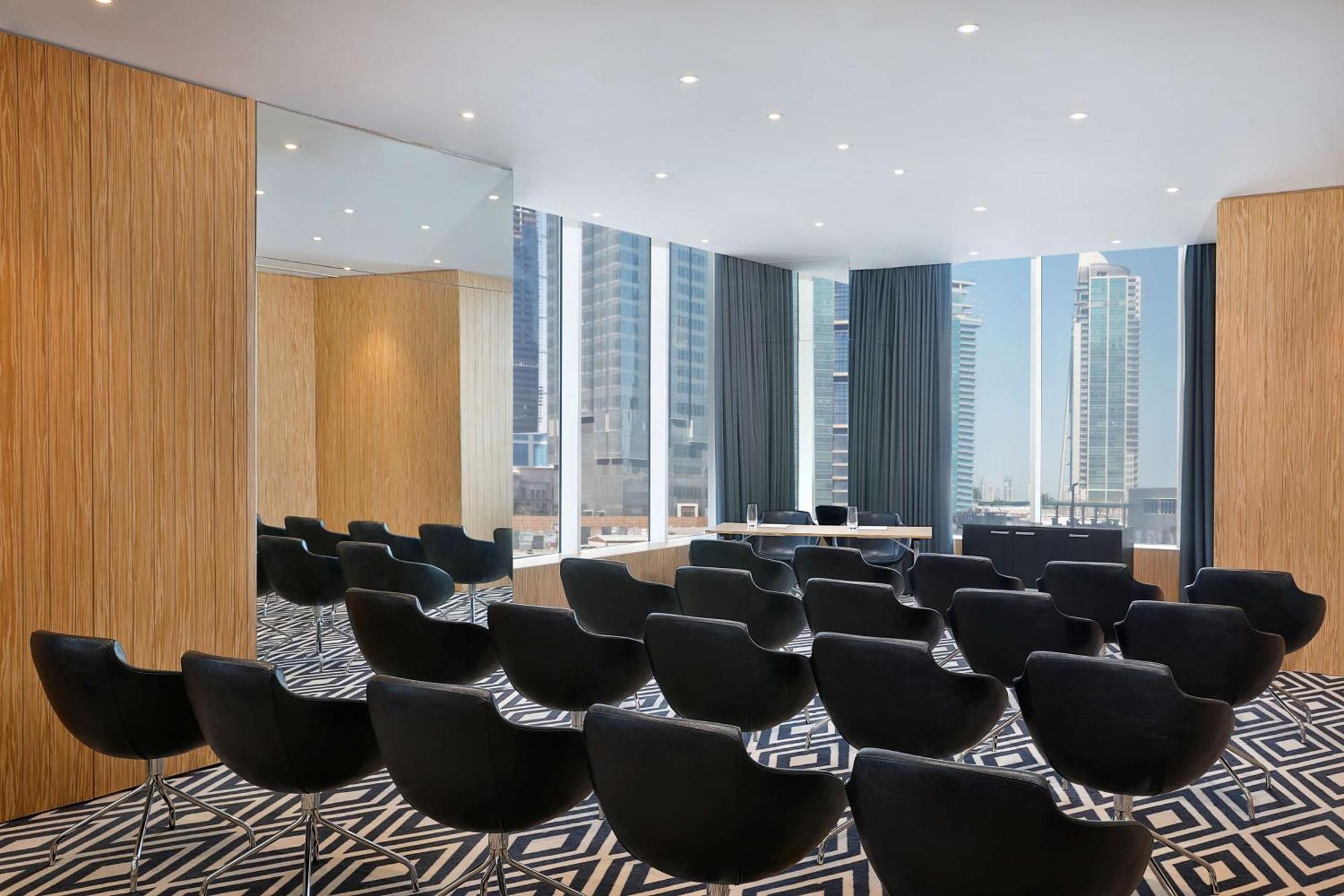 Aleph Doha Residences, Curio Collection By Hilton Exterior foto Meeting room